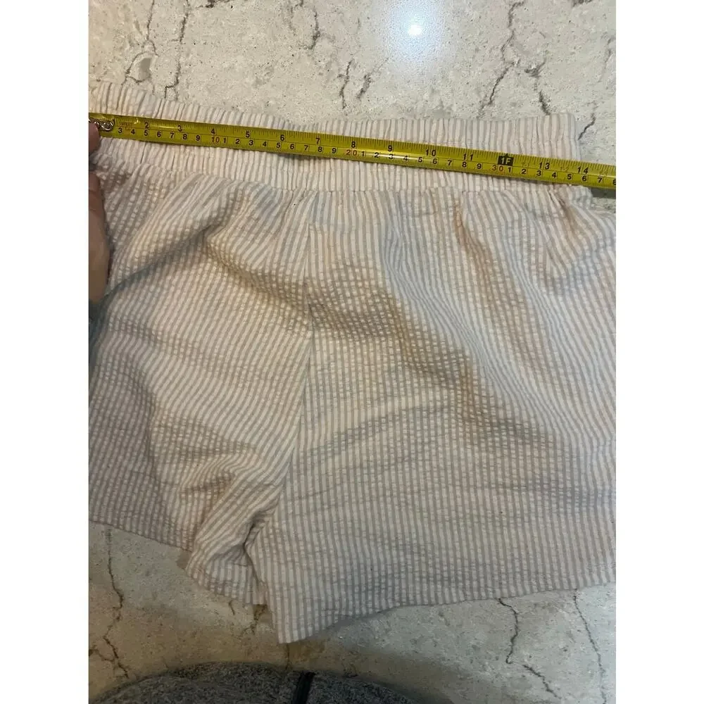 Maromie Seersucker Shorts – Size M – NWOT